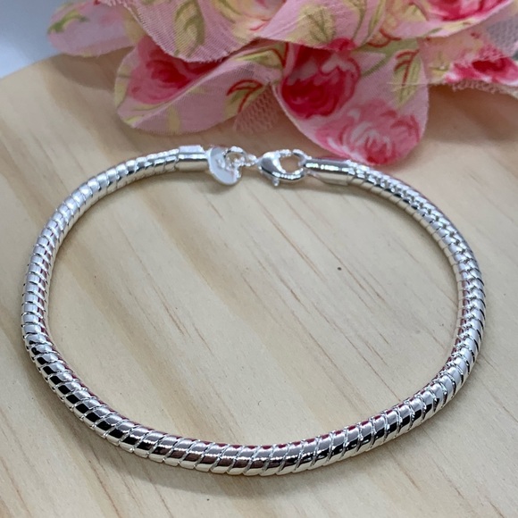 🌟 Sterling Silver 925 Bracelet - Picture 2 of 5